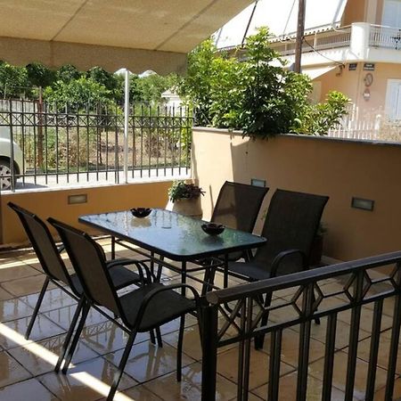 Ευρύχωρο Σπίτι Στην Πάτρα Apartment Ngoại thất bức ảnh